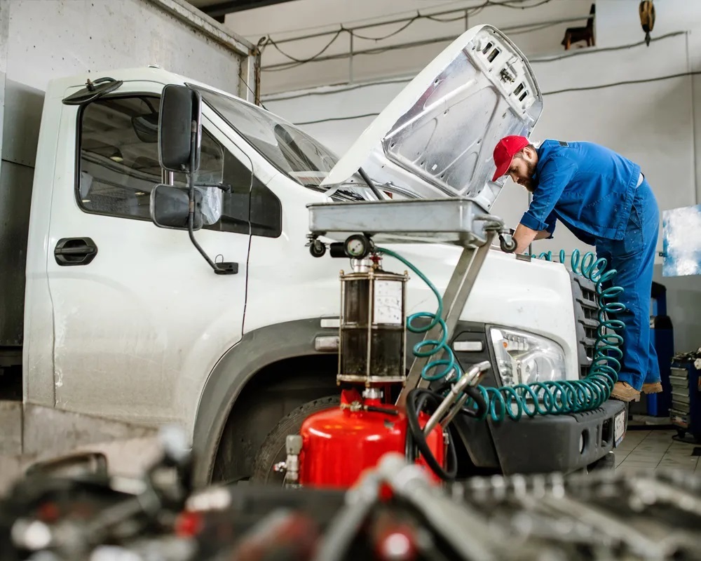 When Metal Cracks: The Dangers of a Compromised Oil Pan